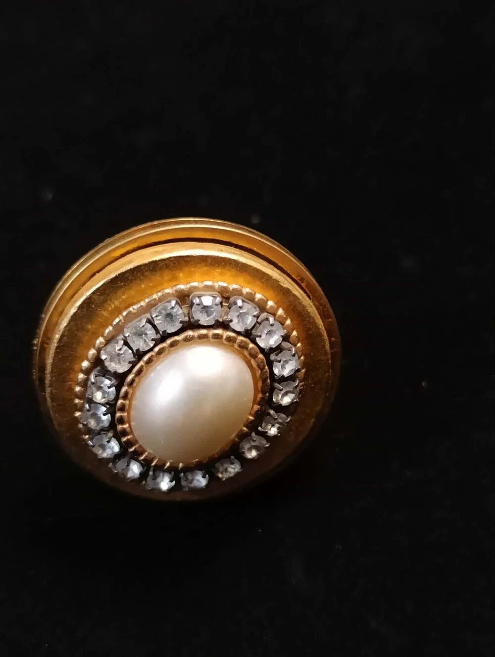 Vintage 80’s Faux Pearl Rhinestone Gold Tone Ring Adjustable Statement Ring